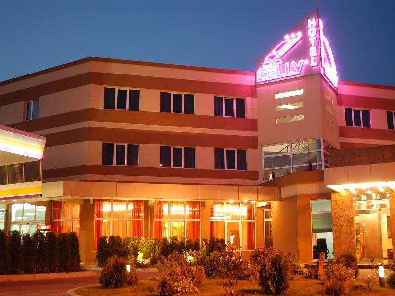 Celly Hotel Πιτέστι Εξωτερικό φωτογραφία