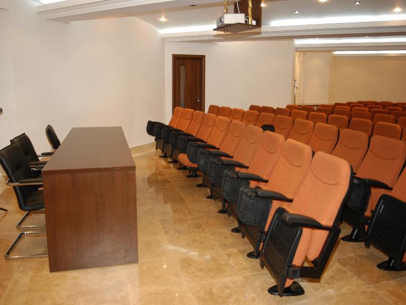 Celly Hotel Πιτέστι Εξωτερικό φωτογραφία