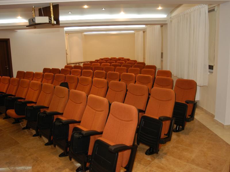 Celly Hotel Πιτέστι Εξωτερικό φωτογραφία