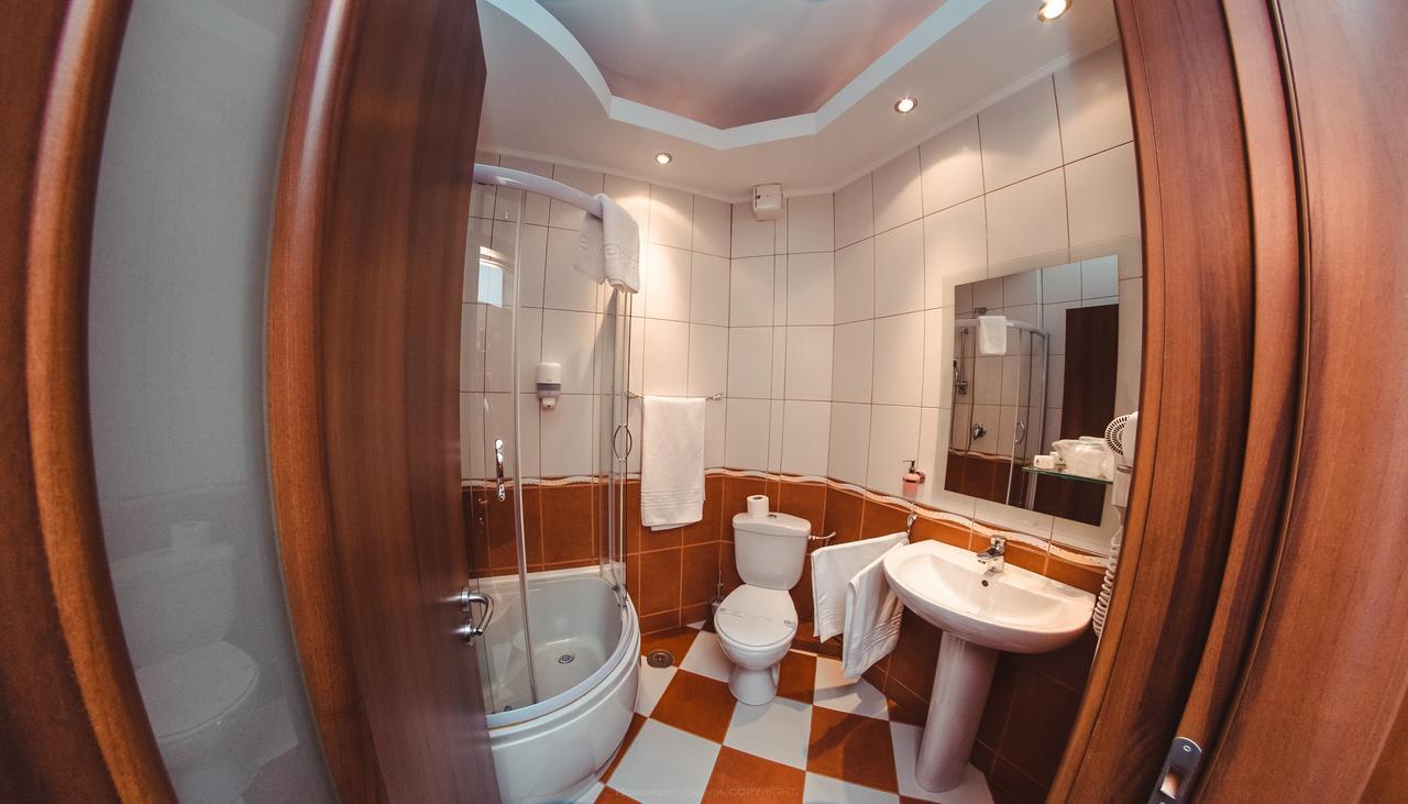 Celly Hotel Πιτέστι Εξωτερικό φωτογραφία