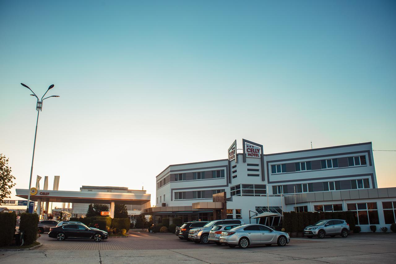 Celly Hotel Πιτέστι Εξωτερικό φωτογραφία
