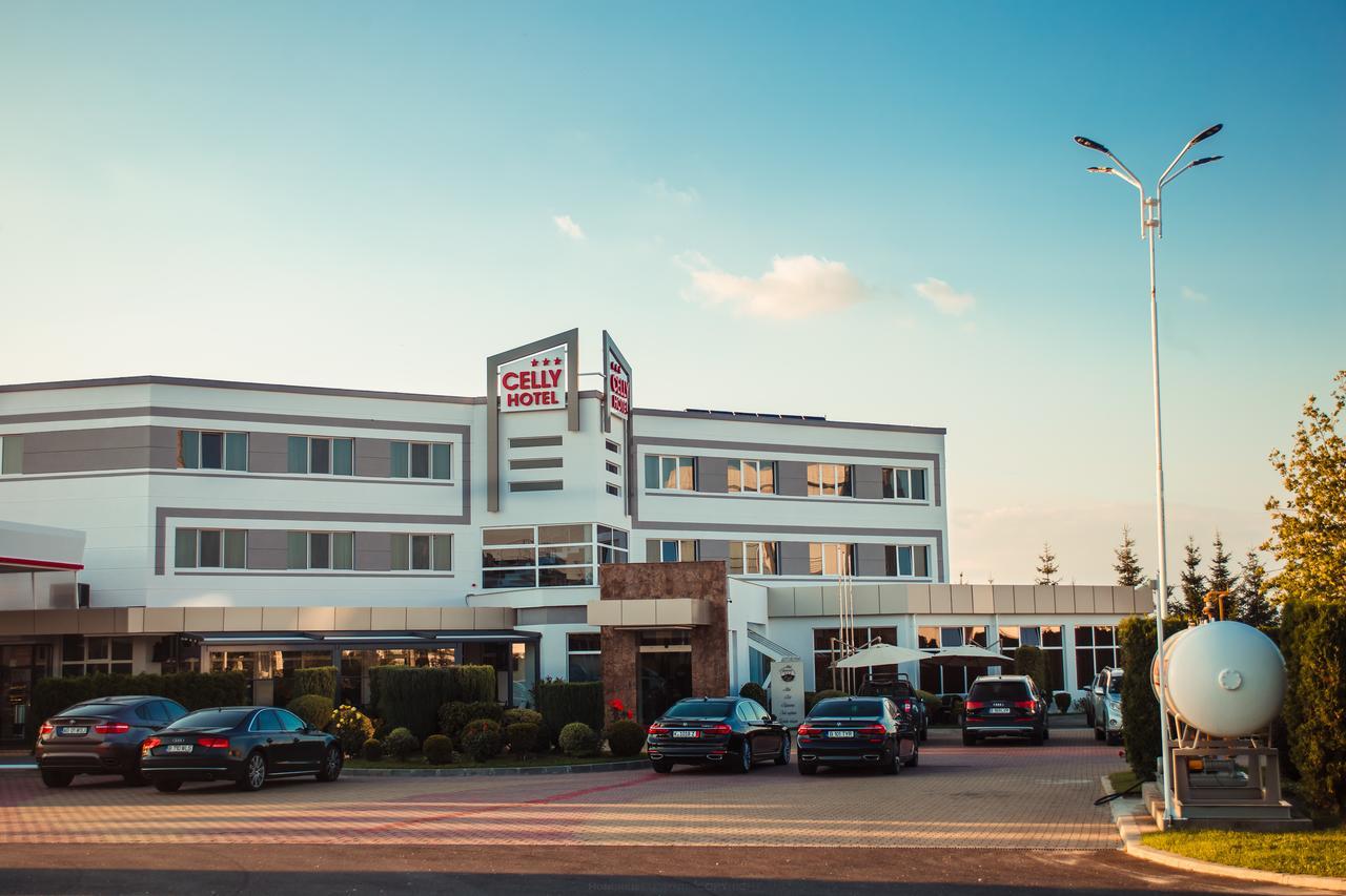 Celly Hotel Πιτέστι Εξωτερικό φωτογραφία